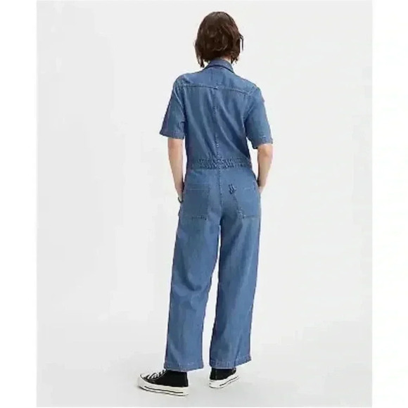 NWT Levi's® Women's Short Sleeve Heritage
Jumpsuit - Playday XXL - Picture 2 of 3